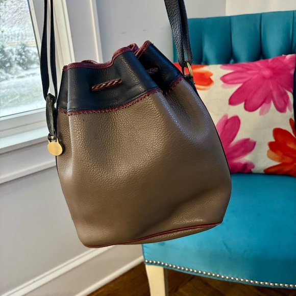 Vintage Dooney & Bourke Teton Drawstring Bucket Bag - Picture 7 of 11